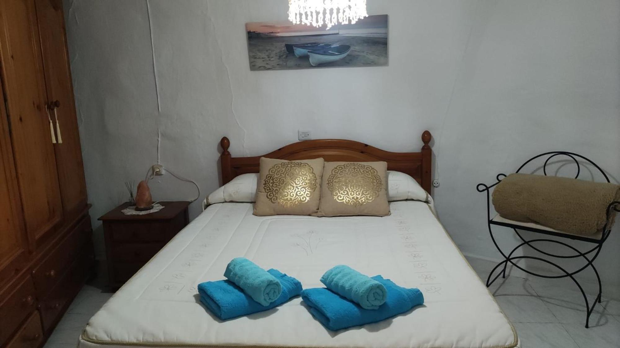 Cueva La Tita Del Pan Guest House Bacor Bagian luar foto